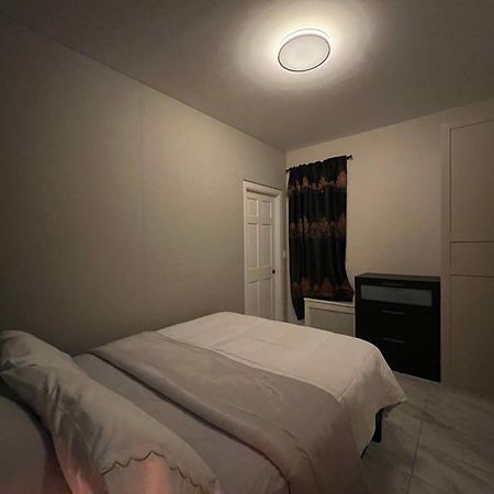 3 Bedrooms In 2Nd Floor Modern Brooklyn Home, Close To J Train Nova York Exterior foto