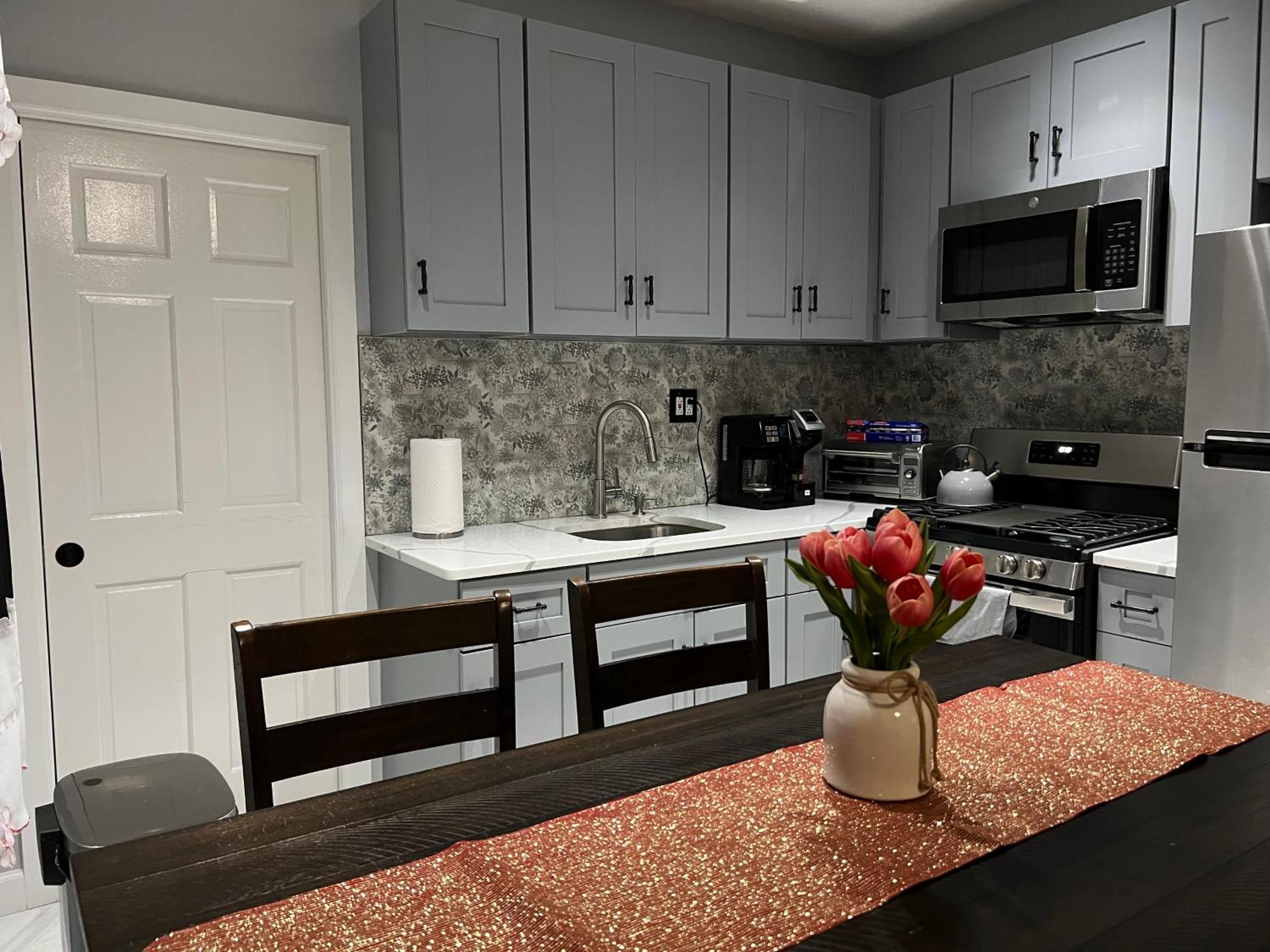 3 Bedrooms In 2Nd Floor Modern Brooklyn Home, Close To J Train Nova York Exterior foto